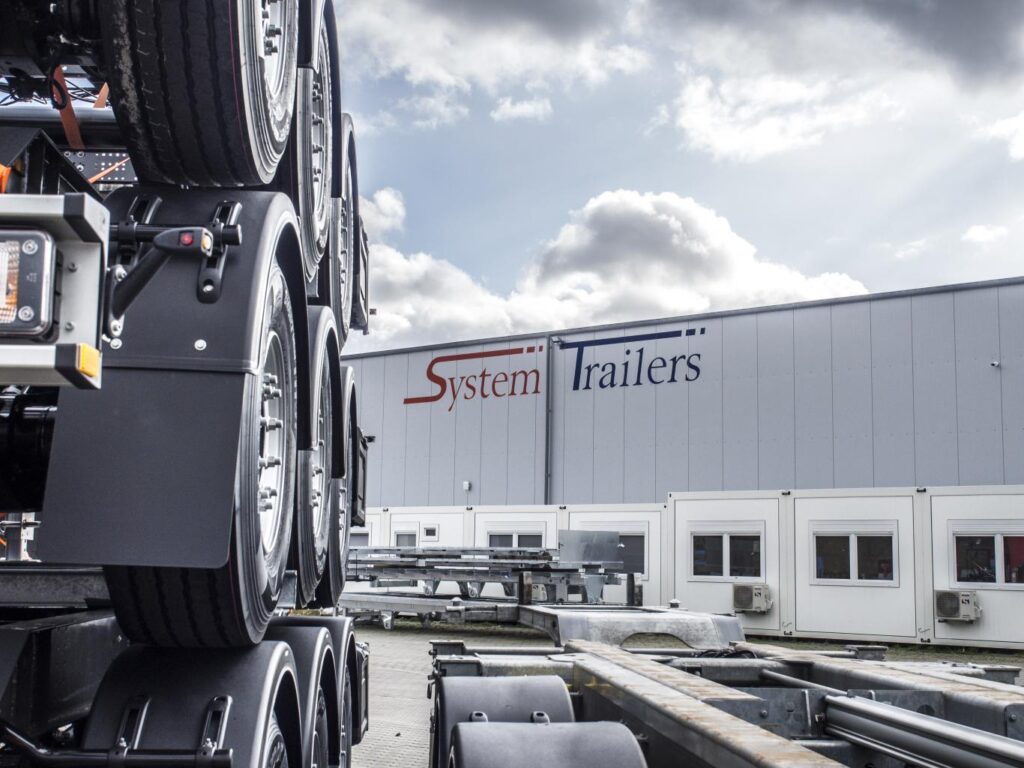 Produktion und Fahrzeugbau bei System Trailers in Twist